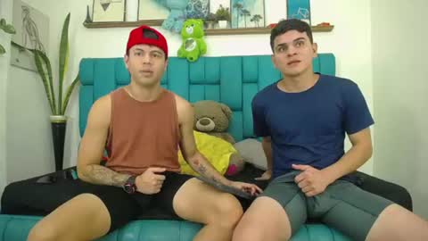Aroon   online show from 06/11/26, 02:26