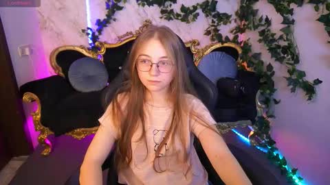 arrinawair online show from 09/15/25, 07:41