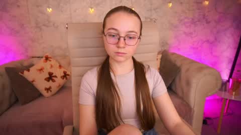 arrinawair online show from 05/14/26, 07:04