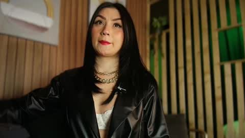 Snapshot of arrkabella chatting on 02/18/26, 09:44 online show from 02/18/26, 09:44