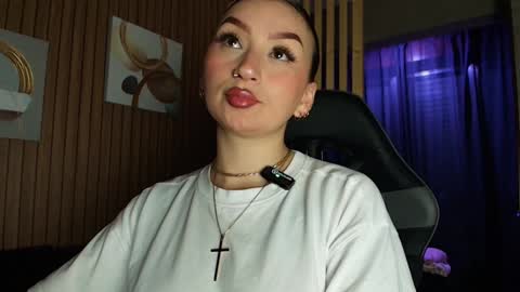 Snapshot of arrkabella chatting on 03/12/26, 08:26 online show from 03/12/26, 08:26