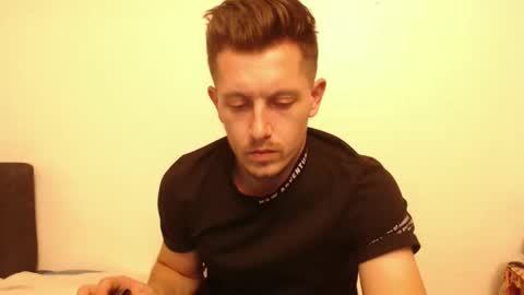 arromwilliam90 online show from 12/06/24, 03:55