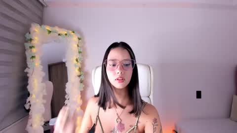 Lia Rose online show from 02/17/25, 01:47
