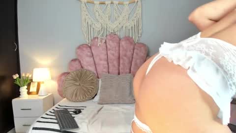 Lia Rose online show from 03/02/26, 01:41