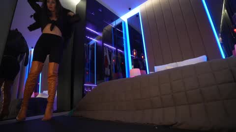 Adele online show from 12/14/24, 09:18