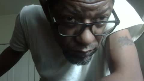 Snapshot of arteblazze chatting on 01/09/26, 04:10 Arteblazze not daddy boy bitch or nigga online show from 01/09/26, 04:10