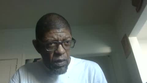 Snapshot of arteblazze chatting on 03/01/26, 02:52 Arteblazze not daddy boy bitch or nigga online show from 03/01/26, 02:52