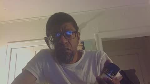 Snapshot of arteblazze chatting on 04/06/26, 03:37 Arteblazze not daddy boy bitch or nigga online show from 04/06/26, 03:37