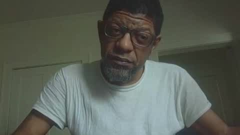 Snapshot of arteblazze chatting on 04/09/26, 02:44 Arteblazze not daddy boy bitch or nigga online show from 04/09/26, 02:44