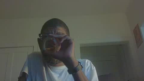 Snapshot of arteblazze chatting on 04/18/26, 05:17 Arteblazze not daddy boy bitch or nigga online show from 04/18/26, 05:17
