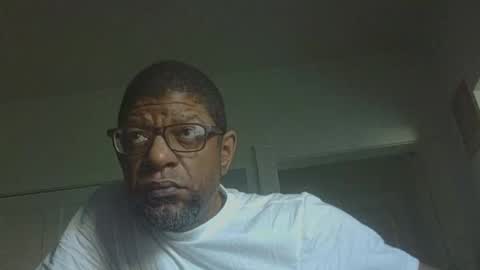 Snapshot of arteblazze chatting on 04/26/26, 11:41 Arteblazze not daddy boy bitch or nigga online show from 04/26/26, 11:41