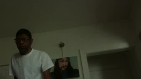 Snapshot of arteblazze chatting on 05/01/26, 01:05 Arteblazze not daddy boy bitch or nigga online show from 05/01/26, 01:05