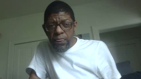 Snapshot of arteblazze chatting on 05/02/26, 03:17 Arteblazze not daddy boy bitch or nigga online show from 05/02/26, 03:17