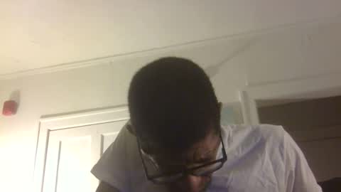 Snapshot of arteblazze chatting on 05/04/26, 01:01 Arteblazze not daddy boy bitch or nigga online show from 05/04/26, 01:01