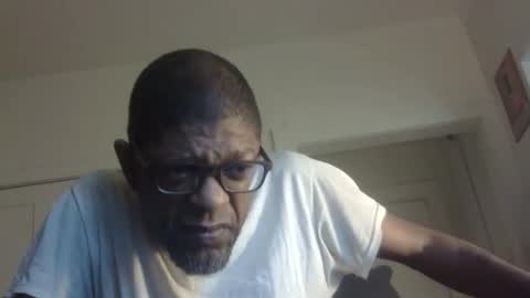 Snapshot of arteblazze chatting on 05/10/26, 12:16 Arteblazze not daddy boy bitch or nigga online show from 05/10/26, 12:16