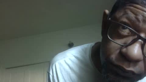 Snapshot of arteblazze chatting on 05/10/26, 01:49 Arteblazze not daddy boy bitch or nigga online show from 05/10/26, 01:49
