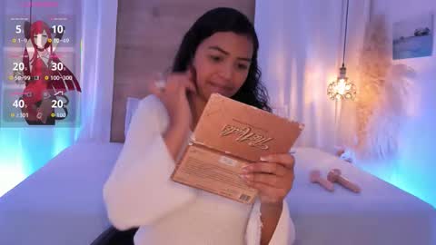 arteemisaa online show from 12/18/25, 02:17