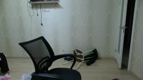 Snapshot of artem228play chatting on 07/05/26, 10:17 artem228play online show from 07/05/26, 10:17