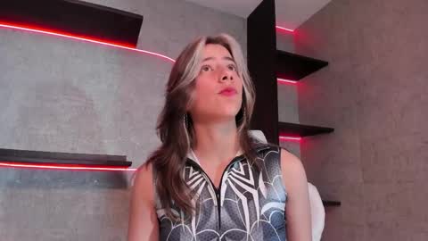 artemisablake online show from 02/14/25, 07:54