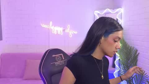 artemiss_tay online show from 09/15/25, 07:25