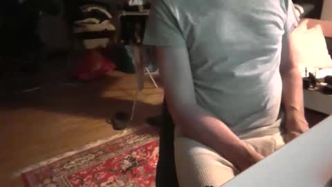 artesian99 online show from 12/17/25, 06:03