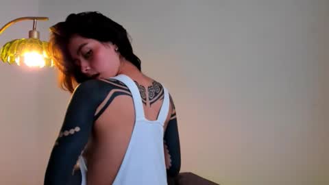 Snapshot of artgea chatting on 12/19/25, 03:52 Linda independent model artgeea online show from 12/19/25, 03:52