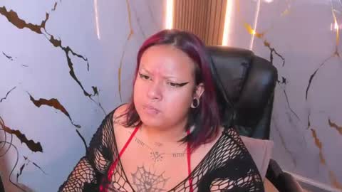 Snapshot of arthemisa_tayy chatting on 07/15/26, 04:07 Arthemisa online show from 07/15/26, 04:07