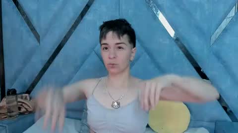 Snapshot of arthemisa_tayy chatting on 08/01/26, 04:01 Arthemisa online show from 08/01/26, 04:01