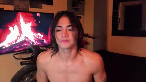 Snapshot of arthur_hunter chatting on 02/03/26, 03:26 I AM HERE online show from 02/03/26, 03:26