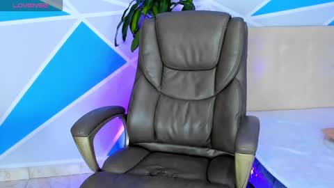 arthurcox_ online show from 09/22/25, 06:32