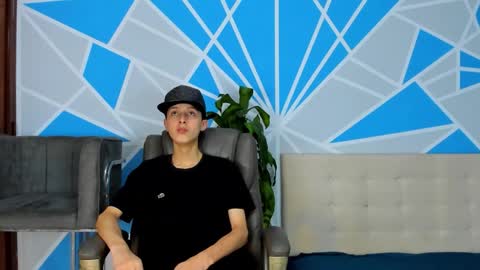 arthurcox_ online show from 10/05/25, 05:33