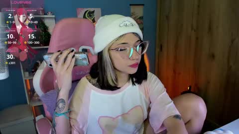 Lenna online show from 03/07/25, 06:13