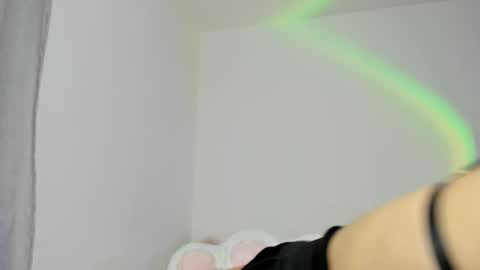 Lenna online show from 11/27/25, 02:35