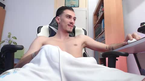 Snapshot of artieryder chatting on 03/17/26, 08:06 Artie online show from 03/17/26, 08:06