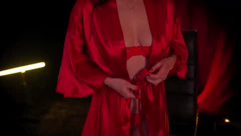 Snapshot of artmarlene chatting on 02/25/25, 12:03 Marlene online show from 02/25/25, 12:03