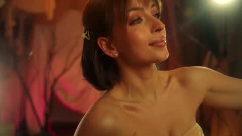 Snapshot of artmosphera chatting on 11/21/25, 01:26 The ticket show has been postponed to Monday tomorrow. Sorry womens day online show from 11/21/25, 01:26