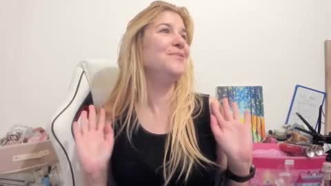 MIA online show from 10/28/25, 09:17