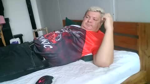 Snapshot of artuditu55 chatting on 10/14/25, 09:54 artuditu36 online show from 10/14/25, 09:54