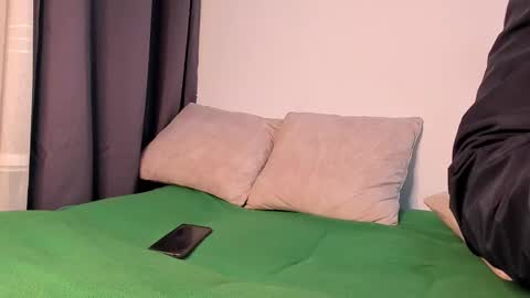 arturguy01 online show from 03/12/25, 12:53