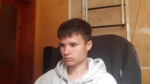 Snapshot of arvyn_ chatting on 06/03/26, 07:44 Denis online show from 06/03/26, 07:44