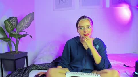 Snapshot of ary_cam230 chatting on 01/27/25, 10:38 Zahaara online show from 01/27/25, 10:38