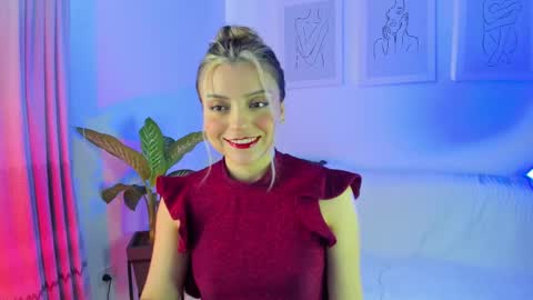 Snapshot of ary_cam230 chatting on 02/14/25, 08:15 Zahaara online show from 02/14/25, 08:15