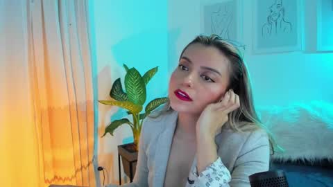 Snapshot of ary_cam230 chatting on 03/06/25, 01:05 Zahaara online show from 03/06/25, 01:05