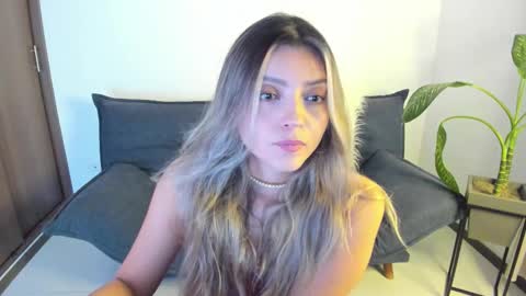 Snapshot of ary_cam230 chatting on 01/11/26, 08:25 Zahaara online show from 01/11/26, 08:25