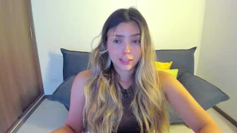 Snapshot of ary_cam230 chatting on 03/28/26, 10:31 Zahaara online show from 03/28/26, 10:31