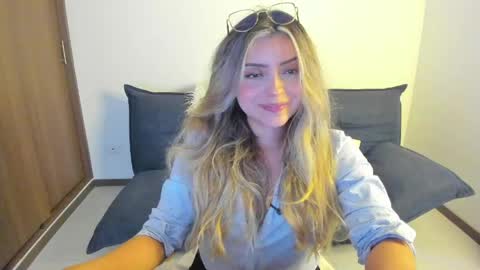 Snapshot of ary_cam230 chatting on 05/14/26, 10:38 Zahaara online show from 05/14/26, 10:38