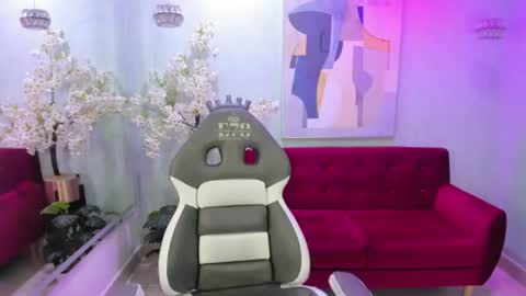 Snapshot of ary_gala chatting on 07/18/26, 03:33 ARY. online show from 07/18/26, 03:33