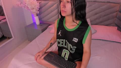 Snapshot of ary_thompson_ chatting on 01/18/25, 07:37 ARY THOMPSON online show from 01/18/25, 07:37