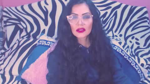 Snapshot of ary_z chatting on 10/31/25, 03:29 Ary online show from 10/31/25, 03:29