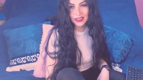 Snapshot of ary_z chatting on 11/26/25, 02:23 Ary online show from 11/26/25, 02:23